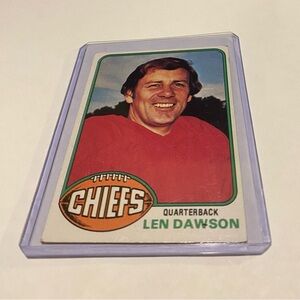Len Dawson 1976 Topps Football Card Vintage Kansas City Chiefs Collectible